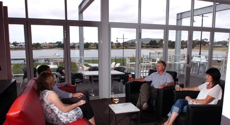 York Cove Hotel George Town Ristorante foto