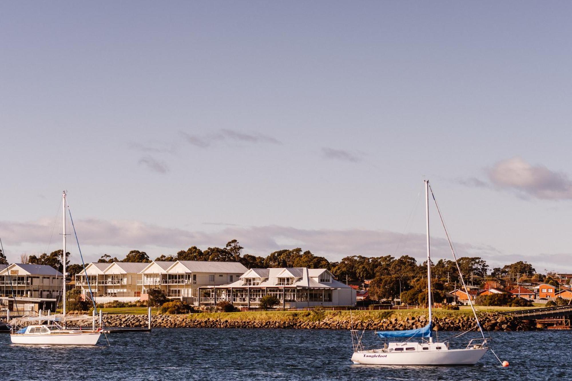 York Cove Hotel George Town Esterno foto